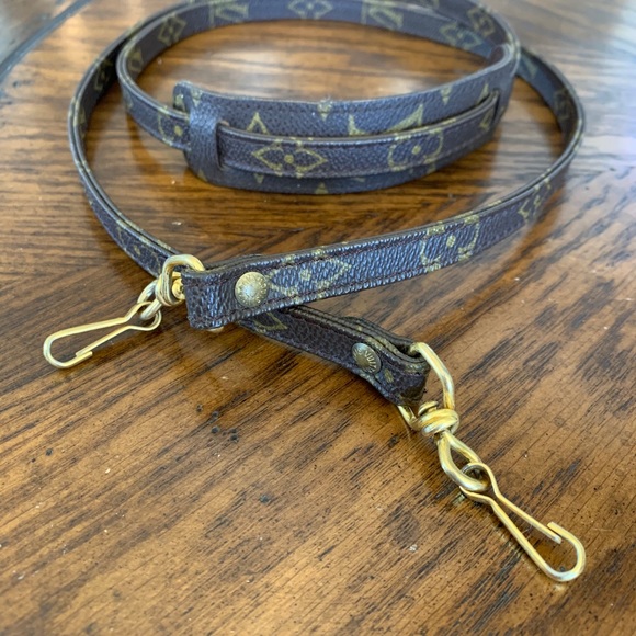 Louis Vuitton Monogram Crossbody Strap - Picture 6 of 8